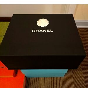 chanel box